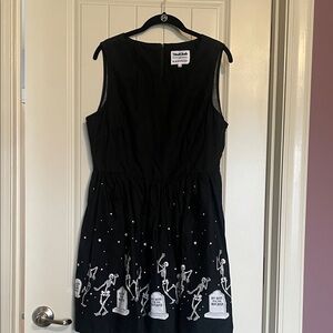 Modcloth X Black Friday Groovin' Graveyard Fit-n-Flare Dress Sz. XL
